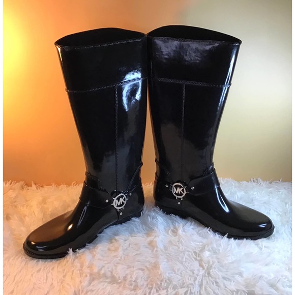 Michael Kors Women's Black Glossy Rain Boots Sz 10 - Picture 4 of 5